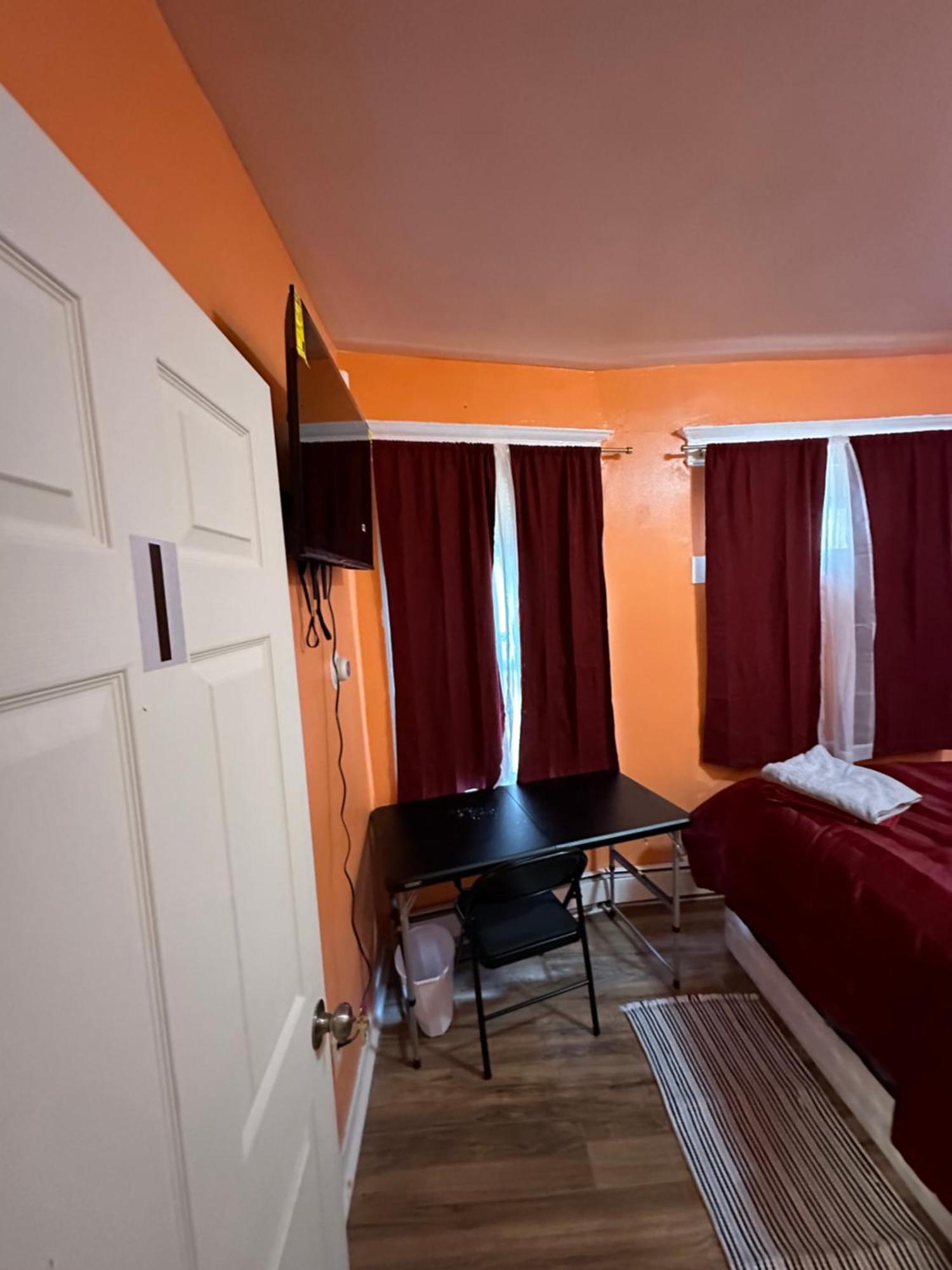 Fidellia Iron Room, Queen Bed Minutes From Newark Liberty International Airport And Newark Penn Station Extérieur photo